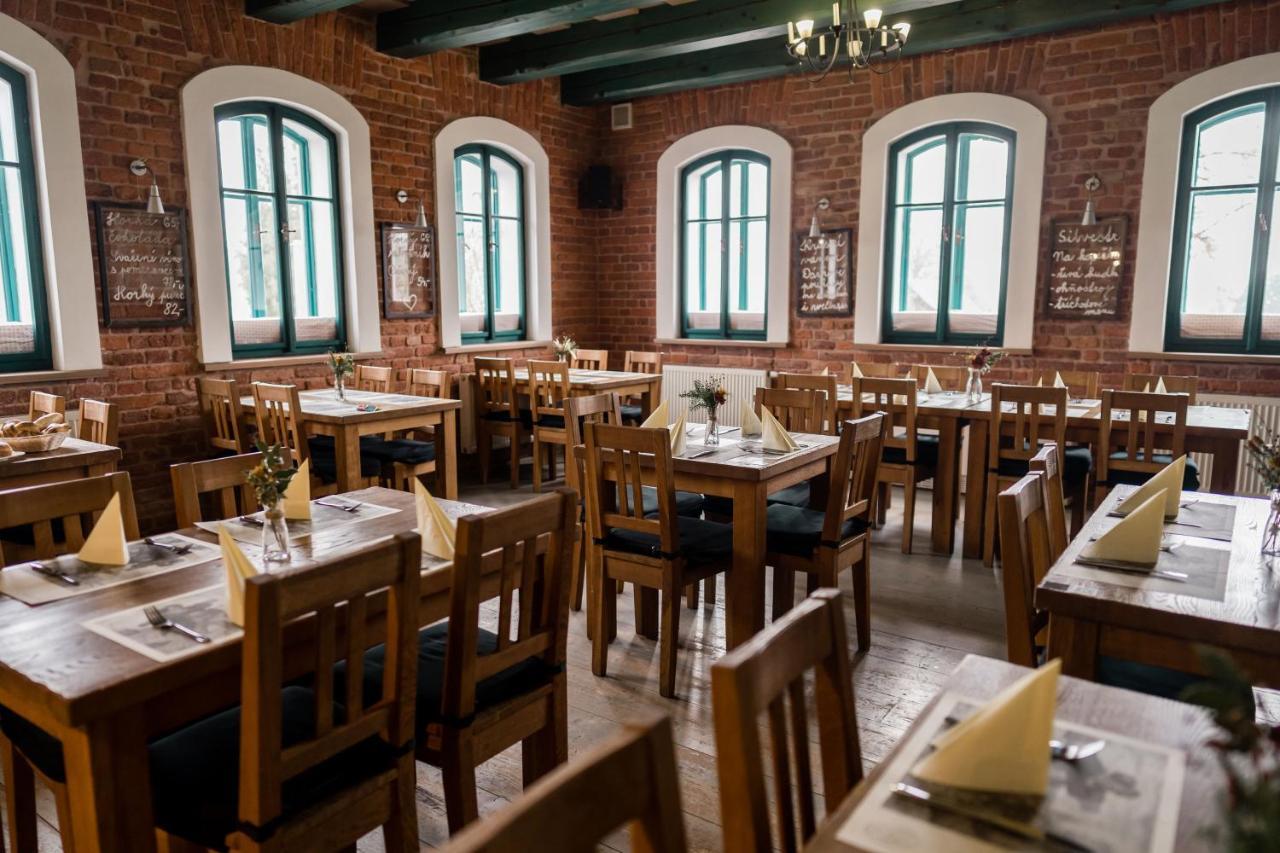 Na Kopecku Ad 1795 - Penzion S Restauraci A Wellness V Podkrkonosi Dvůr Králové nad Labem 외부 사진